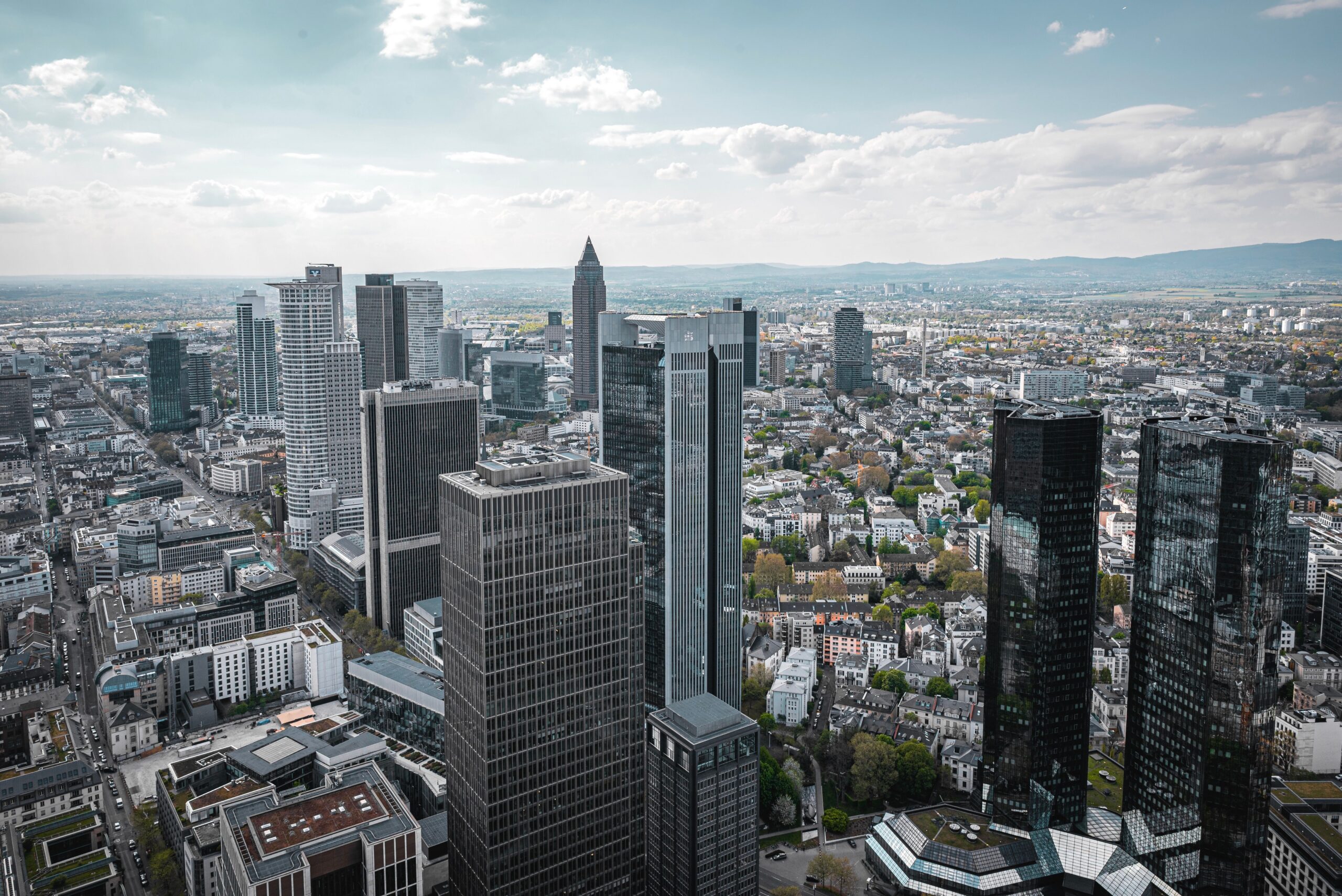 Skyline of Frankfurt am Main in the Rhine-Main region, KnowledgeWerk's core market